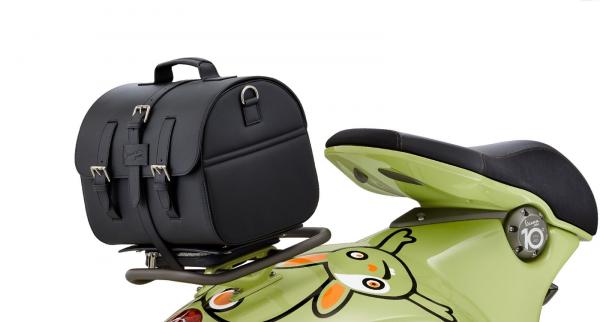 Vespa 946 10 Anniversario 1
