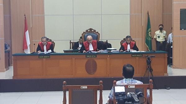 Hal Memberatkan Tuntutan Haris Azhar: Tak Sopan, Rendahkan Martabat Pengadilan