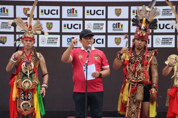 Wagub Kalteng UCI MTB (Foto: dok Pemprov Kalteng)