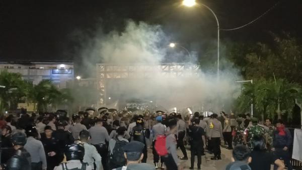 Suporter Persib Bentrok