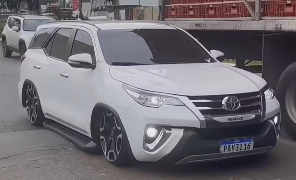 Toyota Fortuner Ceper 1