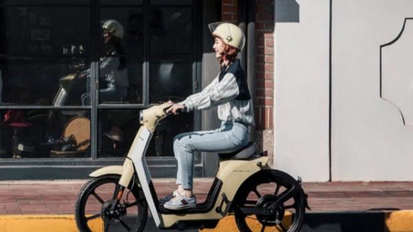 Honda Cub E
