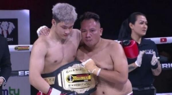 Artis yang duel tinju. (Foto: instagram)