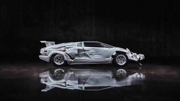 Lamborghini Countach 2