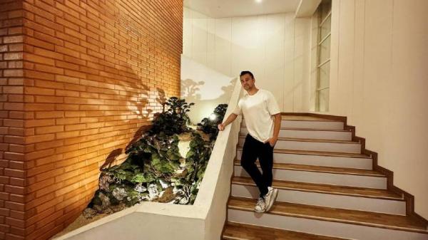 Taman mini di dalam gedung Taman mini di dalam gedung