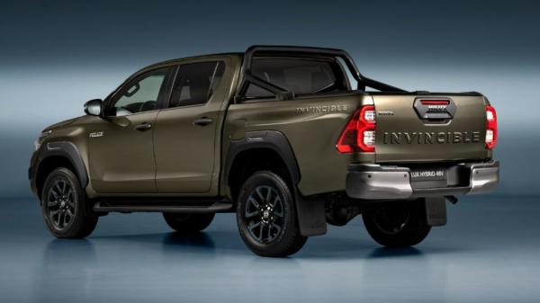 Toyota Hilux Hybrid 2