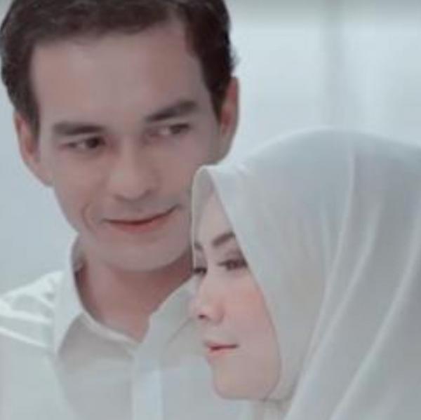 Screenshot 20231212 055026 Samsung Internet Artis yang Putuskan Menikah Lagi. (Foto: instagram)