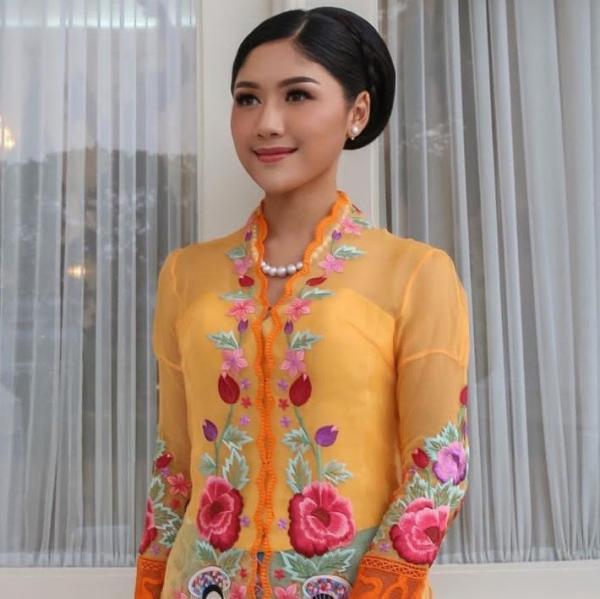 Screenshot 20231212 060927 Instagram Transformasi artis dulunya pegawai bank kini menantu Presiden. (Foto: instagram)