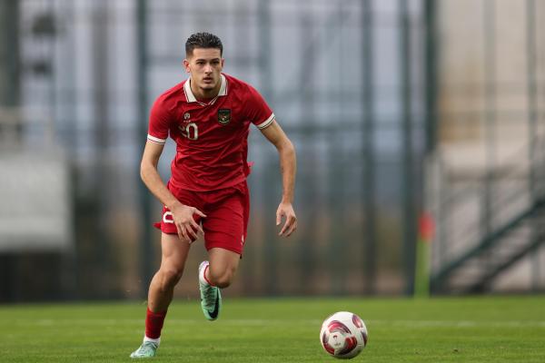 Justin Hubner diserang netizen usai blunder di laga Timnas Indonesia vs Libya pada laga uji coba (Foto: Instagram/justinhubner5)