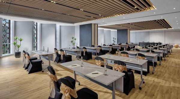 Menara Danareksa Anantara Meeting Room dengan design modern sekaligus menunjukkan identitas lokal nusantara. (Foto: dok Menara Danareksa)