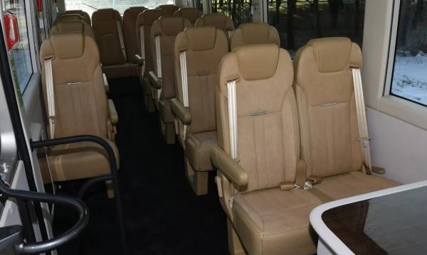Bus Hongqi 7