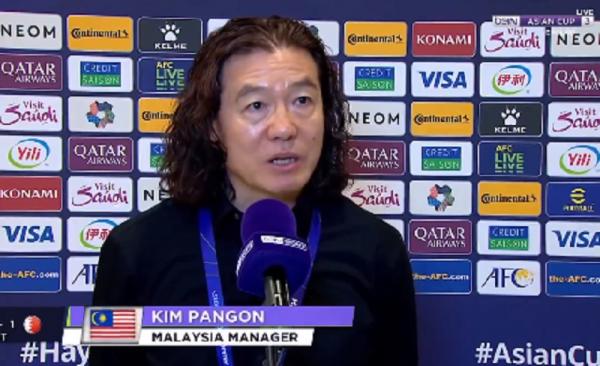 Kim Pan-gon Pelatih Malaysia Kim Pan-gon mengakui pasukannya kena mental usai dibantai Yordania 0-4 di Piala Asia 2023 (Foto: Bein Sports)