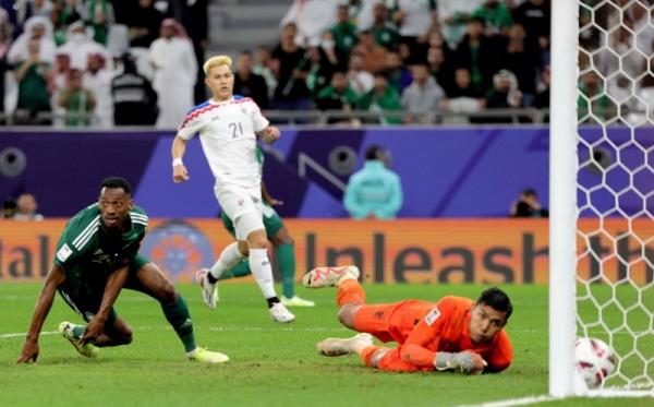 Raja ASEAN Timnas Thailand mengimbangi Arab Saudi 0-0 pada matchday terakhir Grup F Piala Asia 2023 di Education City Stadium, Kamis (25/1/2024) malam WIB. (Foto: Gulf Times)