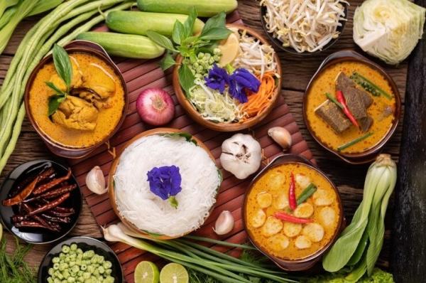 wisata kuliner Bali Wisata kuliner Bali menjadi agenda wajib yang perlu kamu lakukan saat berkunjung ke Bali. (Foto: dok Freepik)