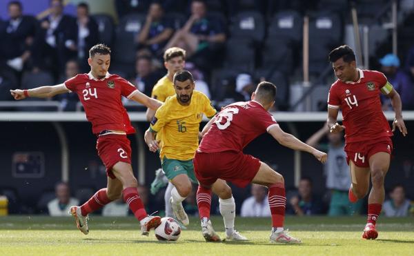 Timnas Indonesia tertinggal sementara 0-1 Australia pada babak pertama 16 Besar Piala Asia 2023 di Jassim bin Hamad Stadium, Minggu (28/12/2024) malam WIB. (Foto: REUTERS)