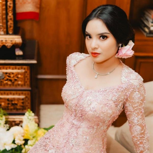 Screenshot 20240130 070754 Instagram Artis Punya Hubungan Keluarga dengan Soekarno.(foto: instagram)
