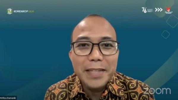 UMKM Shopee Indef Staf Ahli Hubungan Antar Lembaga, Kementerian Koperasi dan UKM Riza Damanik dalam acara Transformasi UMKM Menggenggam Peluang Digital di Tahun 2024. (Foto: dok Istimewa)