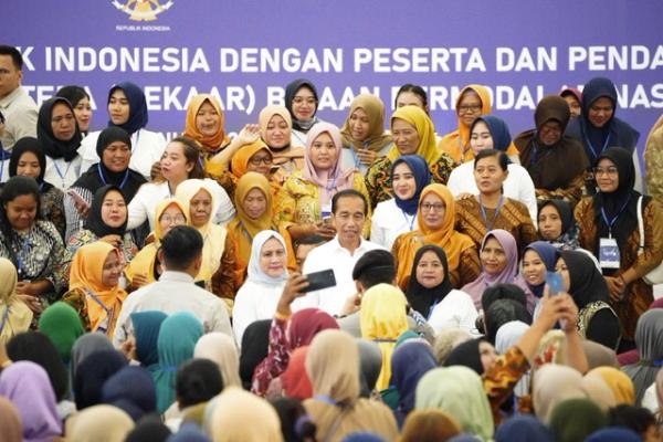 Presiden Jokowi silaturahmi PNM Presiden Jokowi menyampaikan kehadiran AO menjadi kunci terciptanya pemberdayaan sirkuler. (Foto: dok PNM)