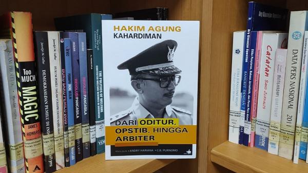 Mantan Hakim Agung Kahardiman menceritakan perjalanan kariernya di militer termasuk menangani urusan dukun. (Foto: iNews.id).