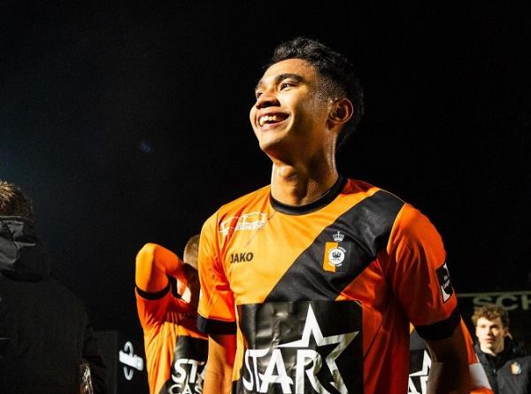 Marselino Ferdinan KMSK Deinze Marselino Ferdinan makin percaya diri bersama KMSK Deinze. (Foto: Instagram @kmskdeinze)