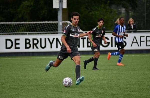 Jens Raven Striker FC Dordrecht U-21, Jens Raven (Foto: Instagram @jensraven9)