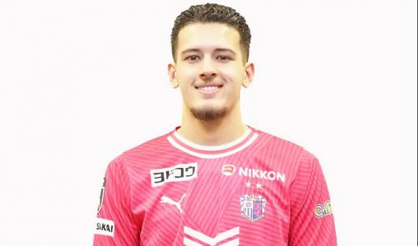 Profil Cerezo Osaka menarik diulas. Klub Jepang satu ini adalah pelabuhan karier yang baru buat bek Timnas Indonesia Justin Hubner. (Foto: Cerezo Osaka)