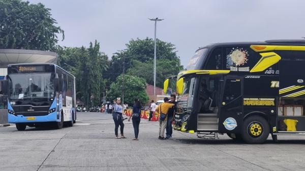 Terminal Kalideres 2 ISMET Terminal Kalideres masih sepi pemudik (Foto: Ismet Humaedi)