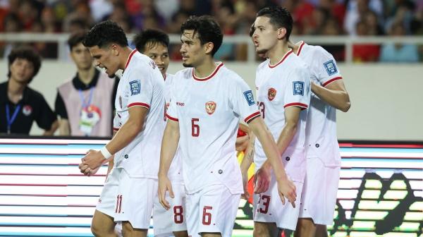 Thom Haye, Jay Idzes dan Ragnar Oratmangoen trending topic usai Indonesia bantai Vietnam 3-0 pada laga lanjutan&nbsp;Grup F Kualifikasi Piala Dunia 2026 Zona Asia di My Dinh National Stadium, Selasa (26/3/2024) malam WIB. (Foto: PSSI)