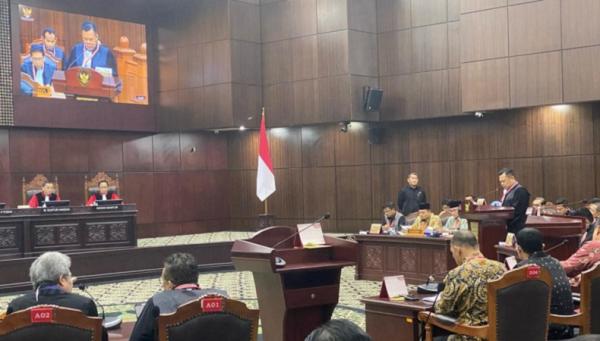 KPU Minta MK Tolak Permohonan Sengketa Pemilu Kubu Anies dan Ganjar