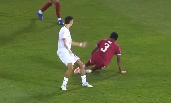 Gelandang Timnas Indonesia U-23 Ivar Jenner kartu merah di awal babak kedua vs Qatar. (Foto: IST)