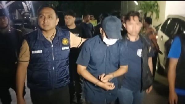 Polisi menangkap pembunuh perempuan dalam koper Polisi menangkap pembunuh perempuan dalam koper (foto: MPI)