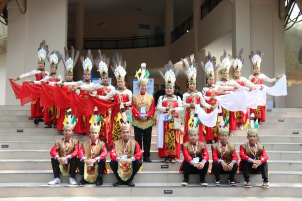 Hari Kesatuan Gerak (HKG) PKK Ke-52 Kalteng Perwakilan Provinsi Kalimantan Tengah pada gelaran Peringatan Hari Kesatuan Gerak (HKG) PKK Ke-52. (Foto: dok Pemprov Kalteng)