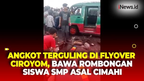 Kecelakaan di Flyover Ciroyom Bandung, Angkot Terguling Bawa Rombongan Siswa SMP Asal Cimahi