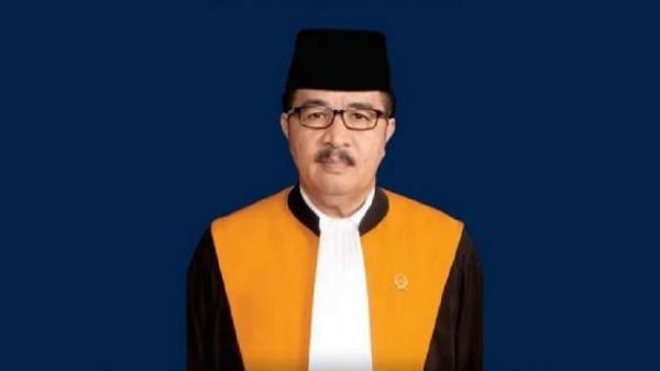 Hakim MA Yulius muluskan jalan Kaesang Hakim Agung Yulius menjadi sosok di balik putusan Mahkamah Agung (MA) yang mengubah syarat usia calon kepala daerah tidak harus 30 tahun saat mendaftar. (Foto: MA)