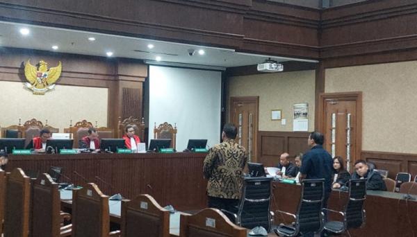 Eks Anggota BPK Achsanul Qosasi Divonis 2,5 Tahun Penjara di Kasus Korupsi BTS 4G