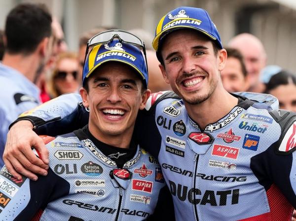 Marc Marquez dan Alex Marquez 2 Marc Marquez dan Alex Marquez merayakan sukses naik podium MotoGP Jerman 2024 di Sirkuit Sachsenring, Hohenstein-Ernstthal, Jerman, Minggu (7/7/2024). (Foto: Instagram @marcmarquez93)