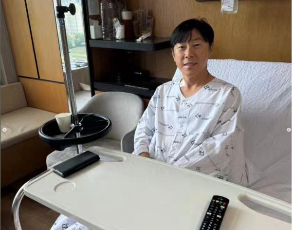 Shin Tae-yong Pelatih Timnas Indonesia mengabarkan kondisi terkini usai melakukan operasi di rumah sakit. Shin Tae-yong mengaku sedang dalam masa pemulihan. (foto: Instagram/Shintaeyong777)