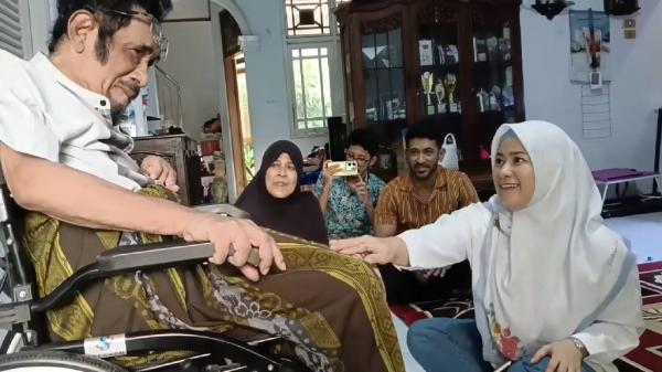 Hamdan ATT ketemu Ikke Nurjanah Hamdan ATT ketemu Ikke Nurjanah