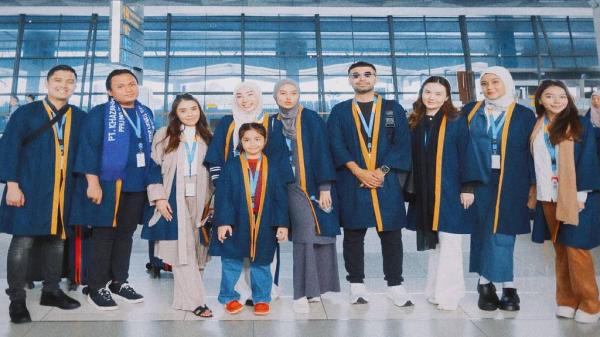 Rombongan umrah awkarin Rombongan umrah awkarin