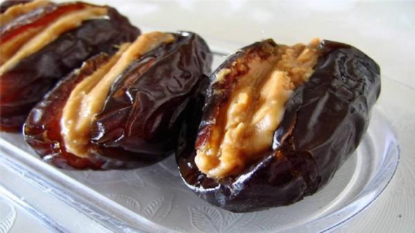 Kurma dan Butter Kurma dan Butter