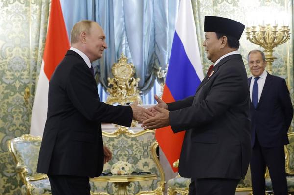 Bertemu Vladimir Putin di Moskow, Prabowo: Rusia Itu Sahabat yang Baik!