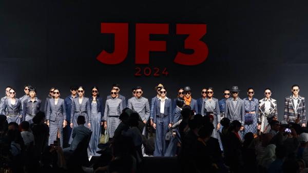 Denim Poppy Dharsono Koleksi Denim Poppy Dharsono di JF3 2024