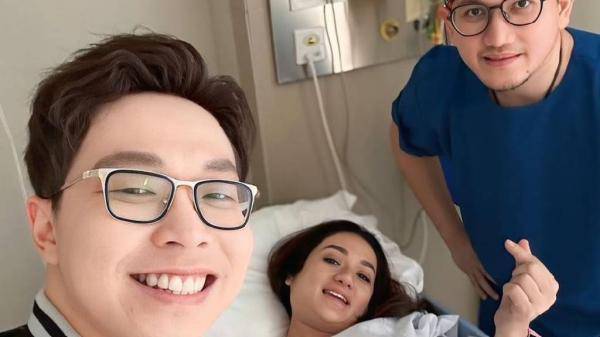Tengku Dewi Melahirkan Tengku Dewi Melahirkan