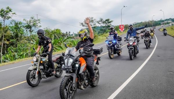Komunitas Motor