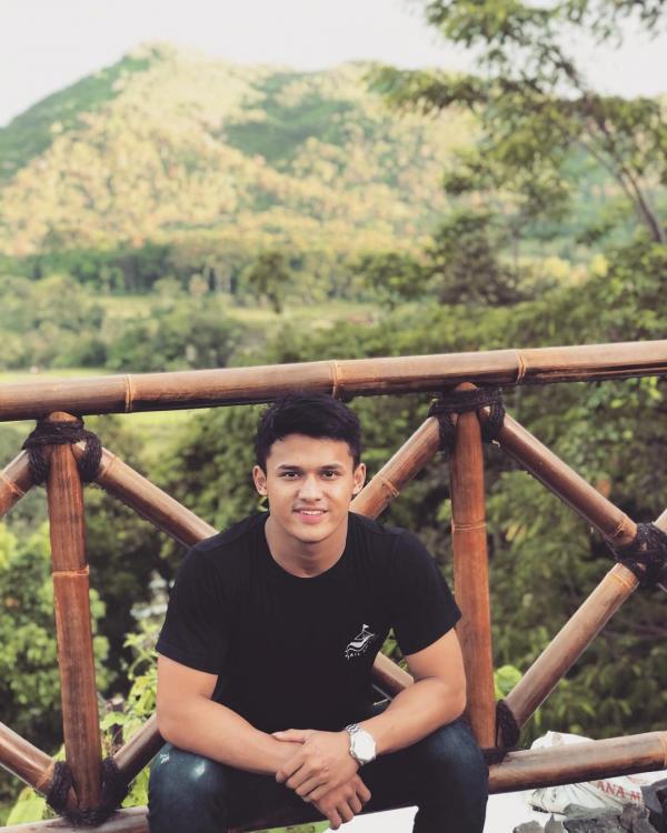 Rizki Juniansyah suka alam Rizki Juniansyah suka alam