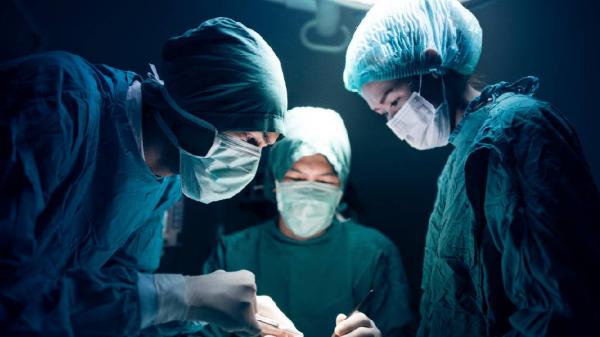 Dokter anestesi kewalahan Dokter anestesi kewalahan