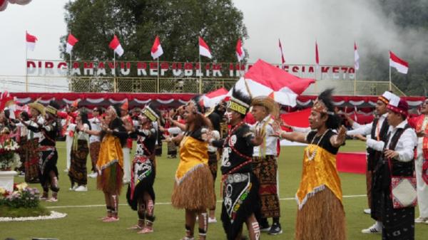 Hut RI di Papua Upacara bendera perayaan HUT ke-79 RI digelar PT Freeport Indonesia di Tembagapura, Papua Tengah, Sabtu (17/8/2024). (Foto: Zen Teguh Tri Wibowo).