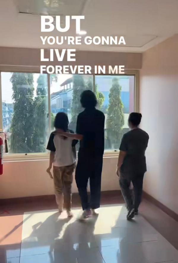 Tria The Changcuters dan anak Tria The Changcuters dan anak