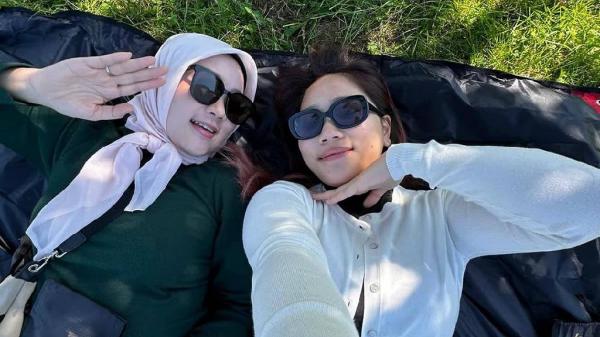 Atalia dan Zara Kamil Atalia dan Zara Kamil