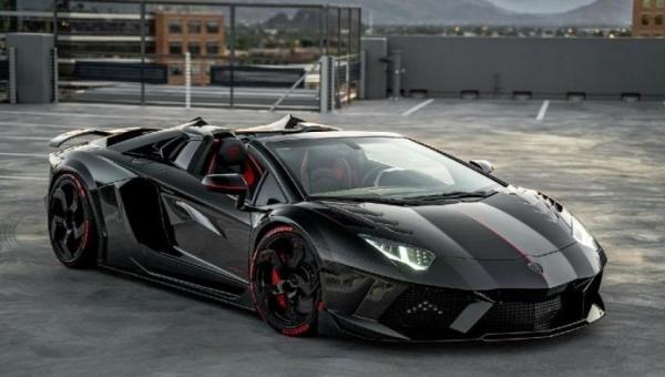 Lamborghini Mansory Carbonado Apertos